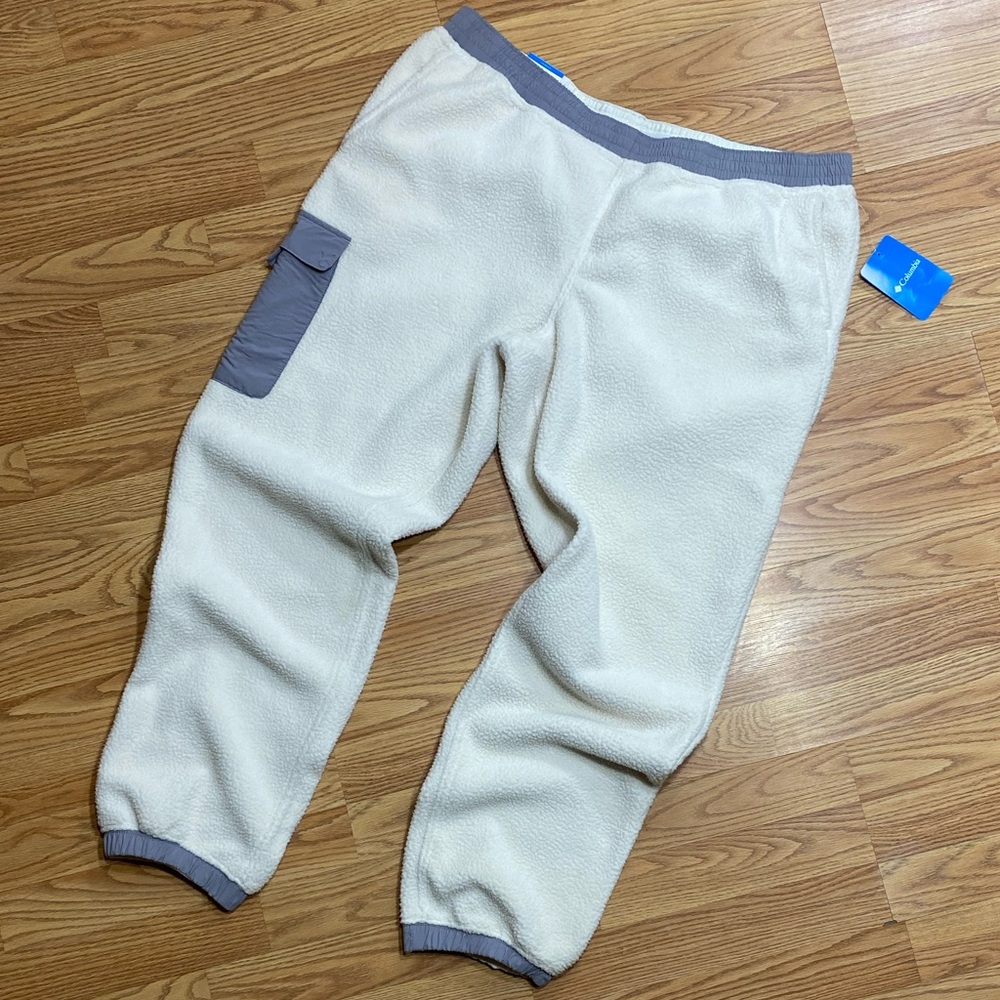 NWT Columbia Fuzzy Cream Joggers | Women’s Size XL